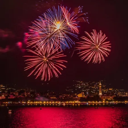 Elegant - Happy * Lugano