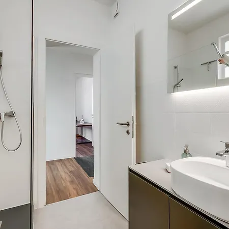 Elegant - Happy Apartment Lugano